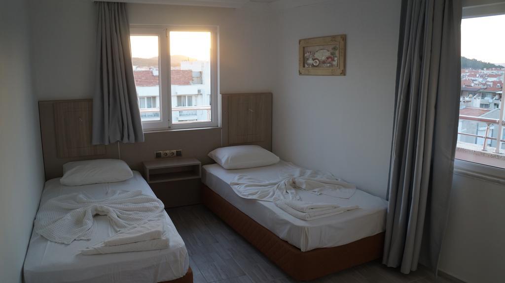Hotel Marine Ayvalik Exterior photo