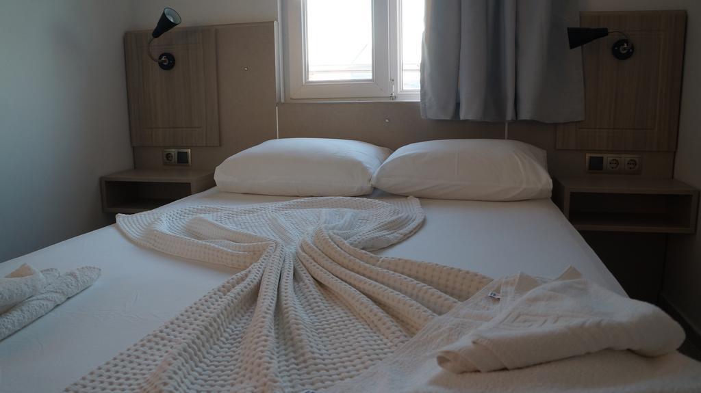 Hotel Marine Ayvalik Exterior photo